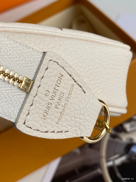 WIS LOUIS MINI VUITTON POCHETTE ACCESSOIRES 1023